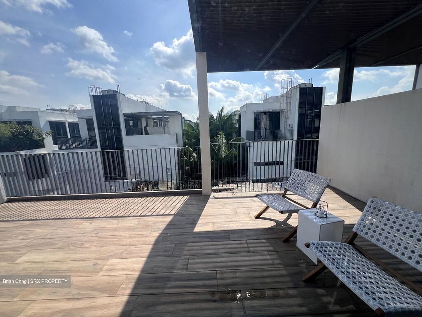 Sunrise Avenue (D28), Terrace #498538521